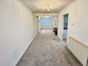 Dining room- click for photo gallery